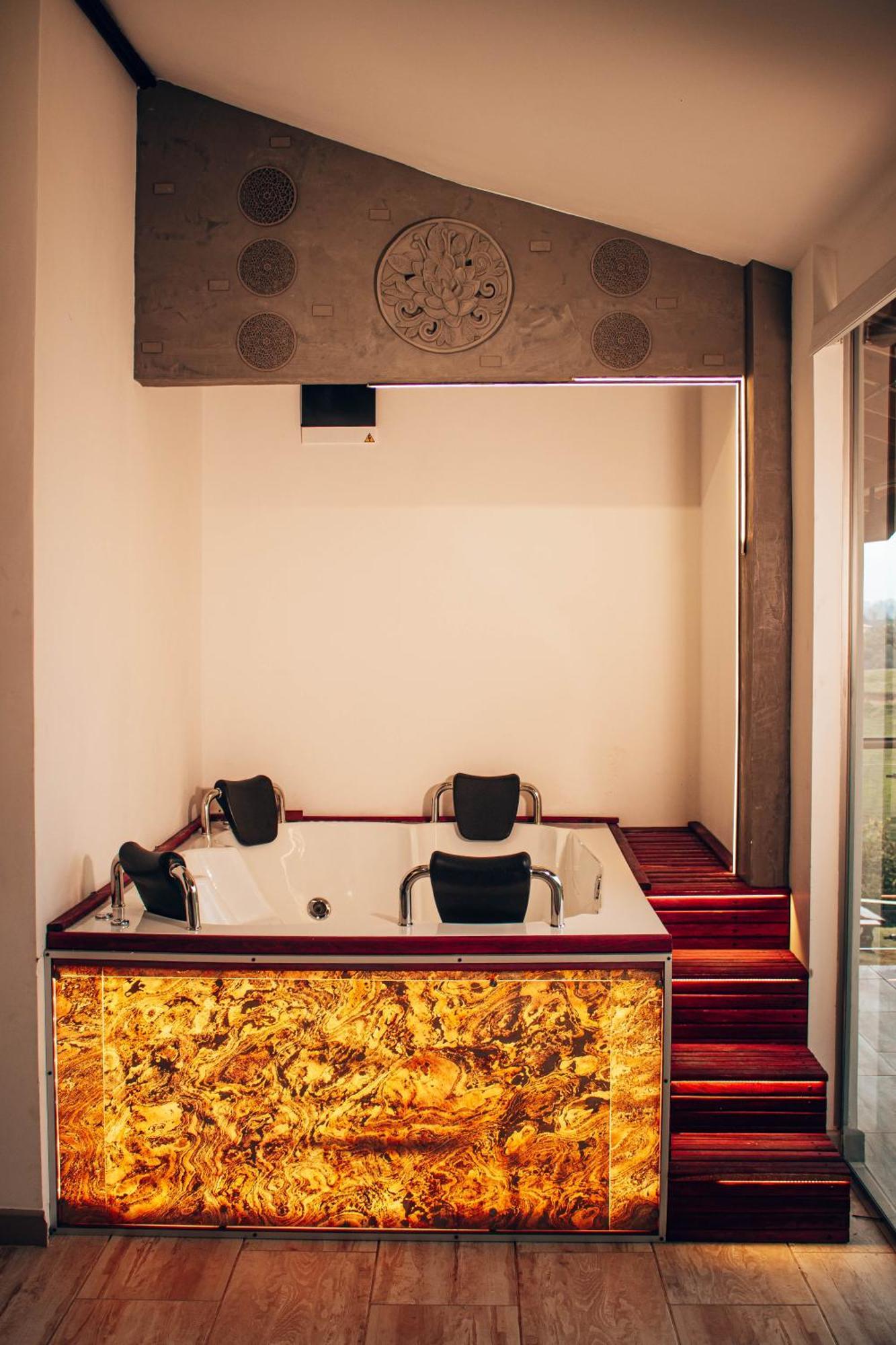 Oeroek Hotel 里奥内格罗 外观 照片